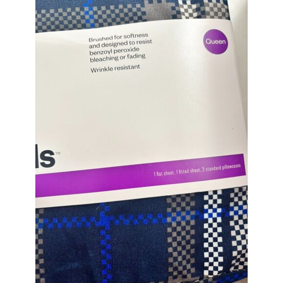 Room Essentials Microfiber Sheet Set:Queen - Picture 4 of 8